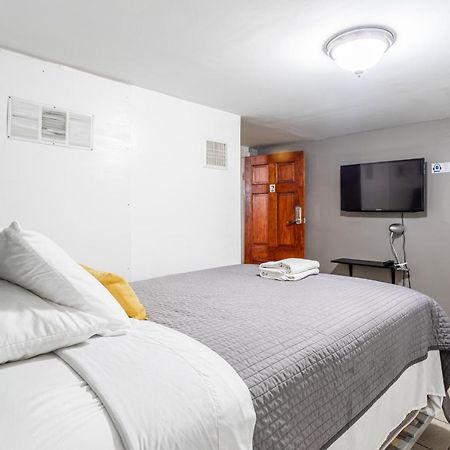 Best Room Nyc✈︎Ewr Layover➤Walk To Nyc Subway Newark Bagian luar foto